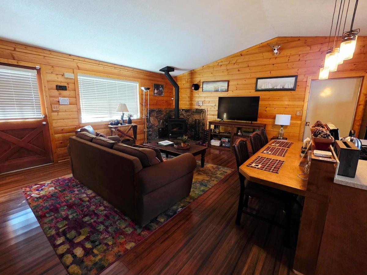 Bear Escapes II Affordable Luxury Cabin Sugarloaf 外观 照片
