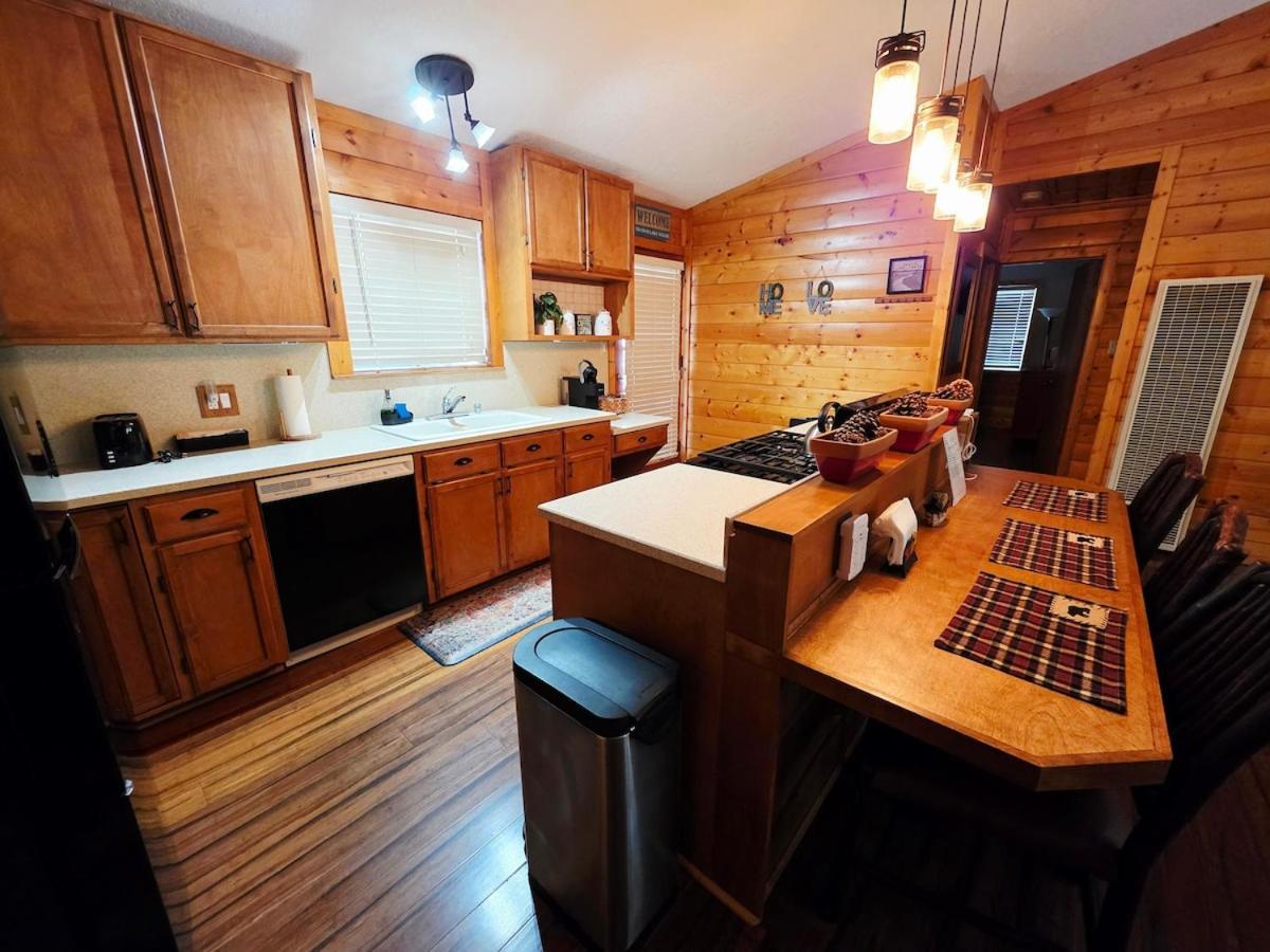 Bear Escapes II Affordable Luxury Cabin Sugarloaf 外观 照片