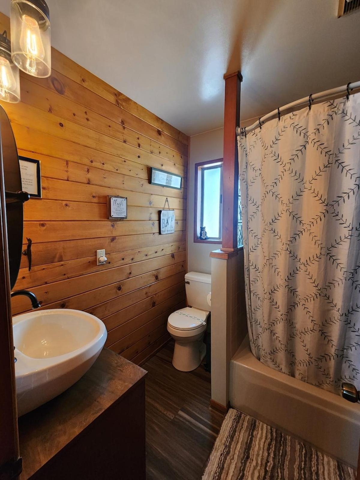Bear Escapes II Affordable Luxury Cabin Sugarloaf 外观 照片