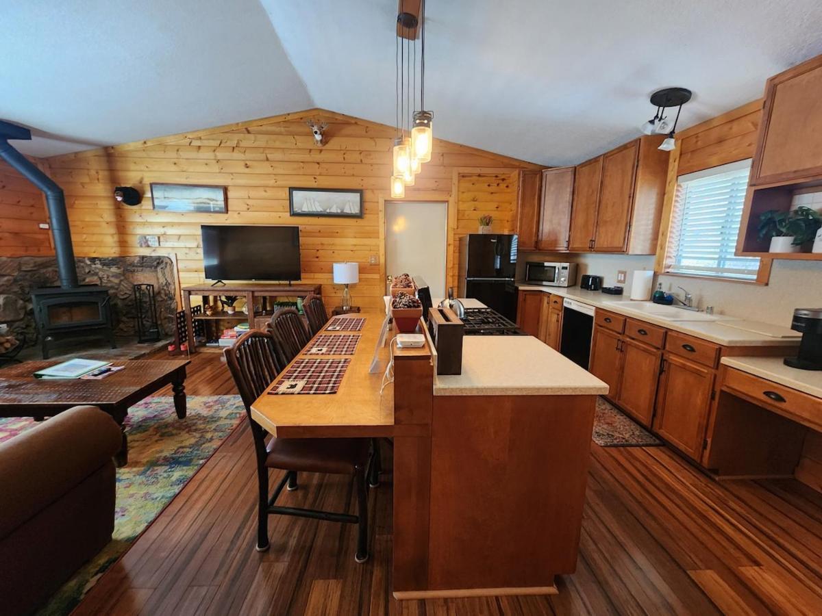 Bear Escapes II Affordable Luxury Cabin Sugarloaf 外观 照片