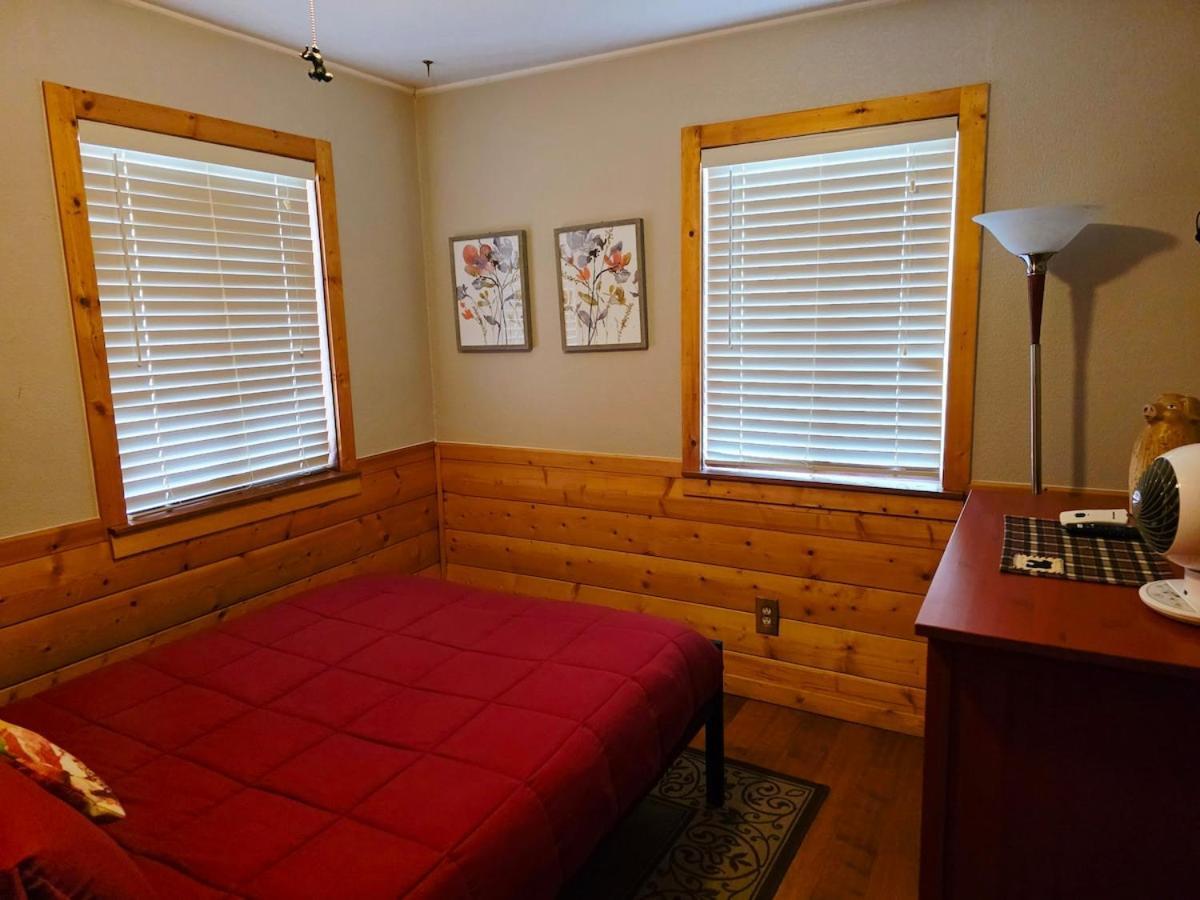 Bear Escapes II Affordable Luxury Cabin Sugarloaf 外观 照片