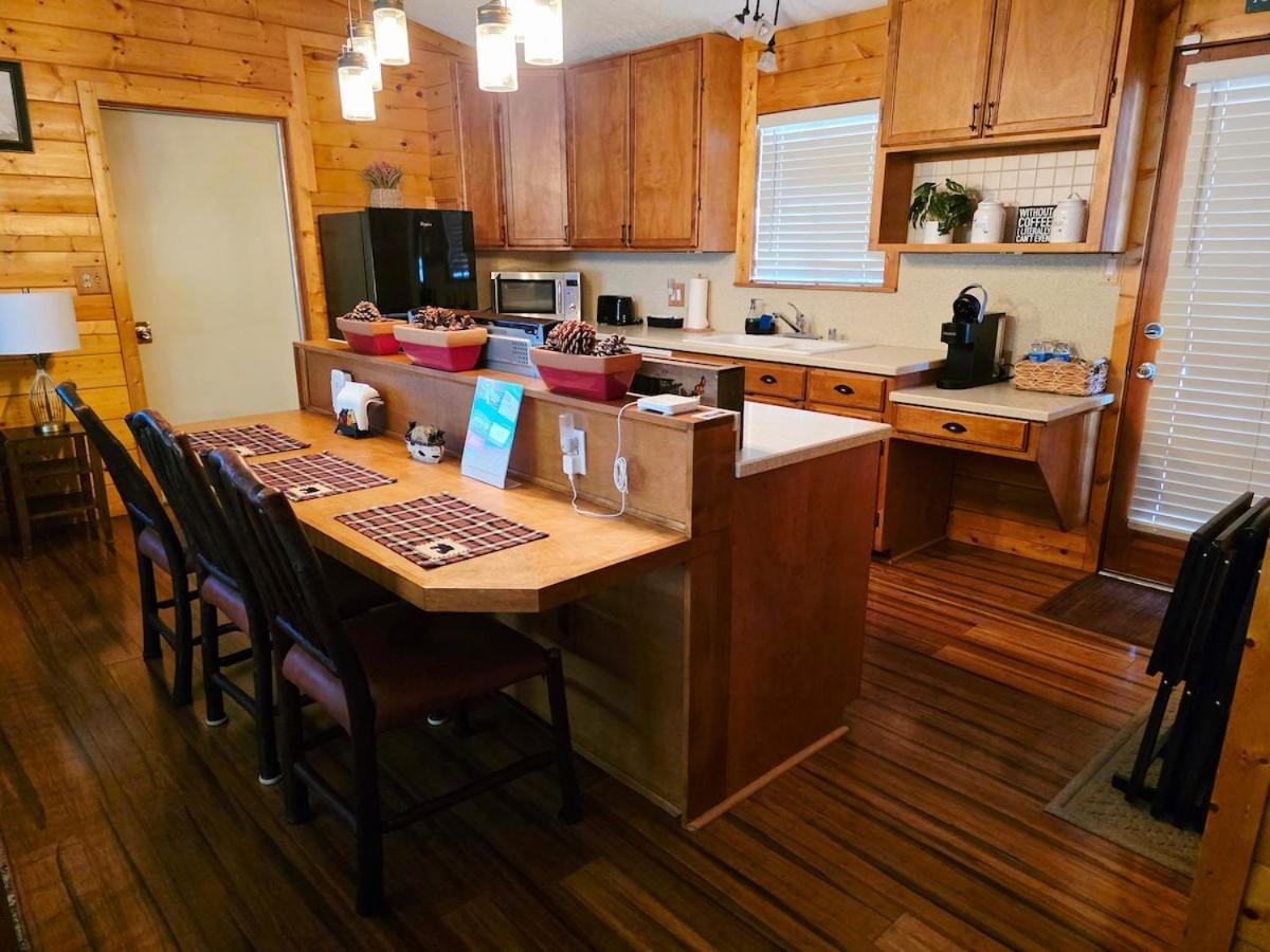 Bear Escapes II Affordable Luxury Cabin Sugarloaf 外观 照片