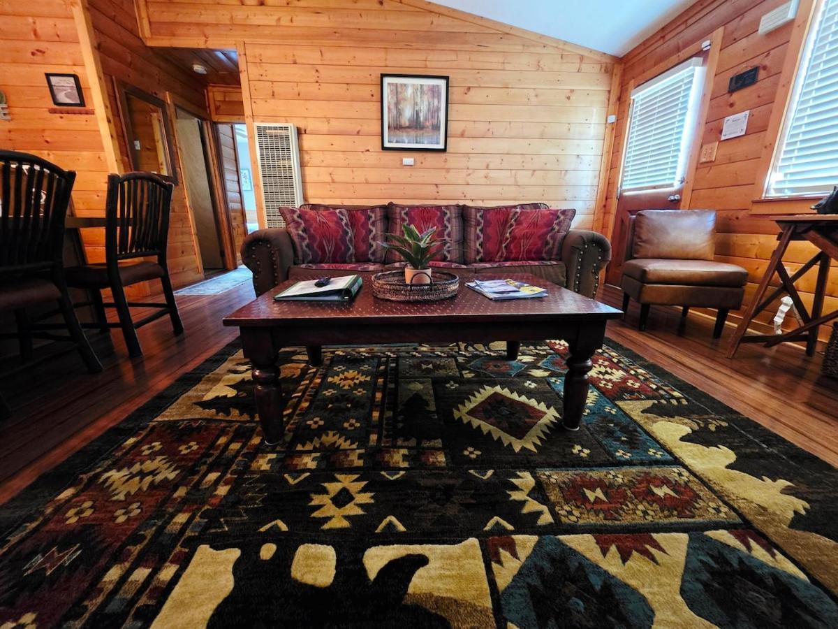 Bear Escapes II Affordable Luxury Cabin Sugarloaf 外观 照片