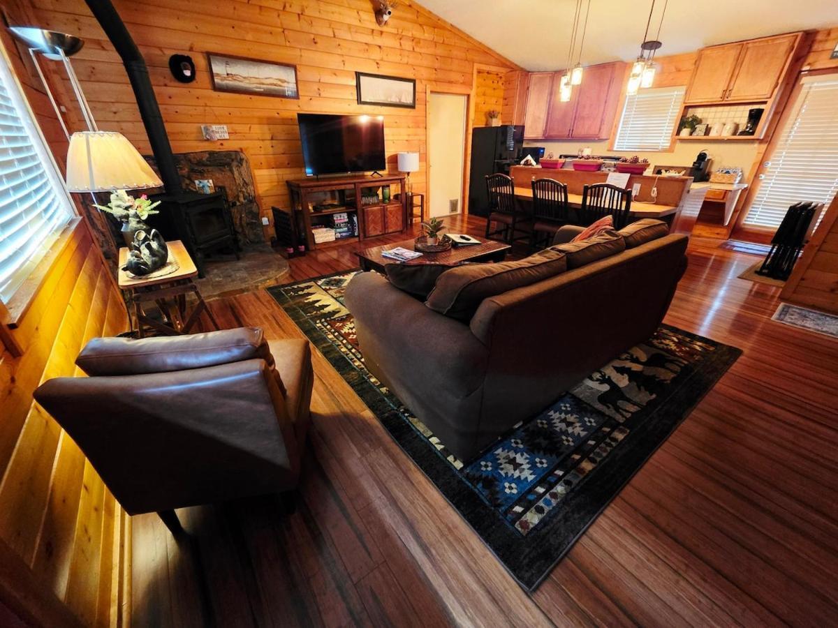Bear Escapes II Affordable Luxury Cabin Sugarloaf 外观 照片